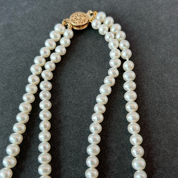 Genuine Pearl and Gemstone Two Strand Necklace New in Box - Picture 4 of 6